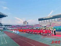 包含湖南湘涛：信心百倍轻松迎战的词条